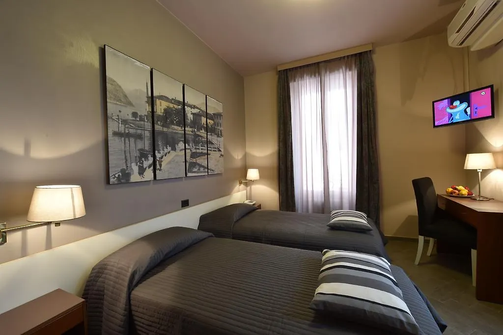 Ambra Hotel - The Only Central Lakeside Hotel In Iseo